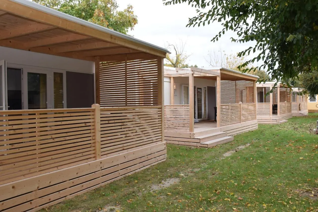 **** Kemping Adria Holidays Mobile Homes, Caorle Olaszország